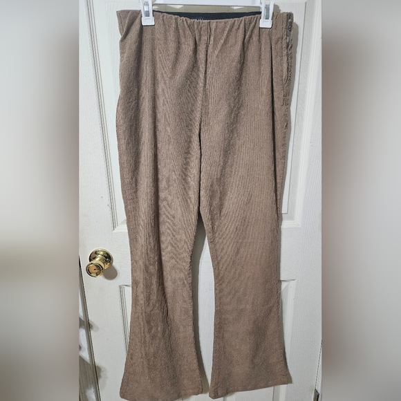 ASOS Pants - Asos Design Courduroy Pants